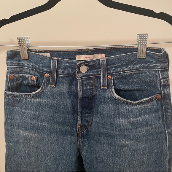 Levi’s | Wedgie Jeans - Picture 8 of 8